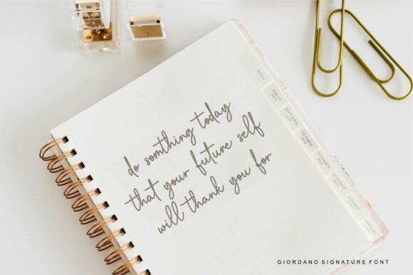 Giordano Font PNG with transparent background - Preview 2