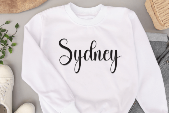 Holiday Font - Preview 1