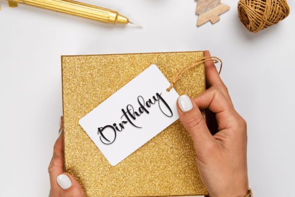 Holiday Font - Preview 4
