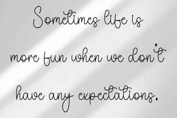 Good Amazing Font - Preview 5