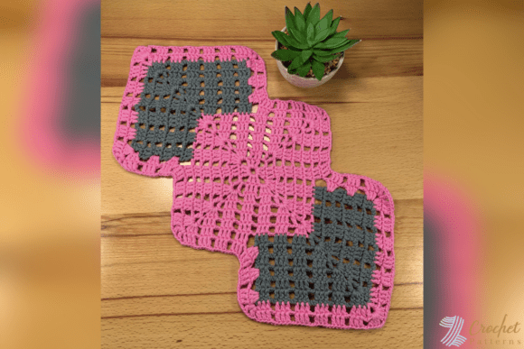 Crochet Table Runner Pattern