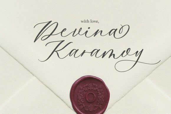 Dearly Heart Font - Preview 6