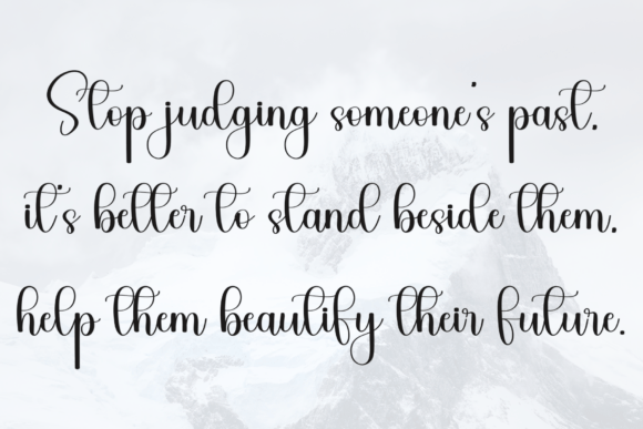 Butterfly Font - Preview 4
