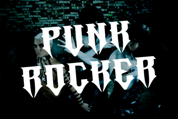 Duskfang Font - Preview 2