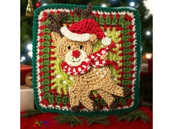 Reindeer Granny Square Crochet Applique