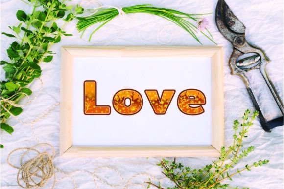 Flory Autumn Font - Preview 4