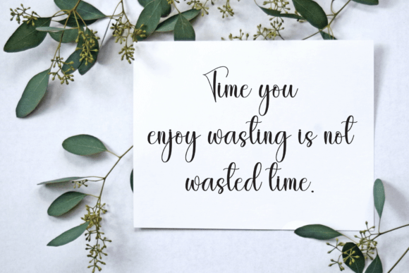 Bunting Font - Preview 2