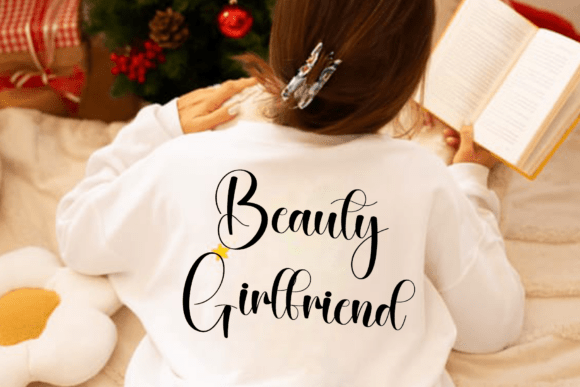 Family Christmas Font - Preview 1