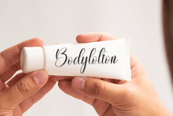 Envelope Font - Preview 3