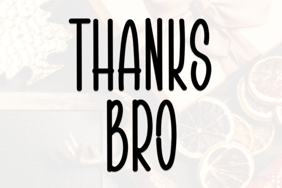 Chrismas Brush Font - Preview 4