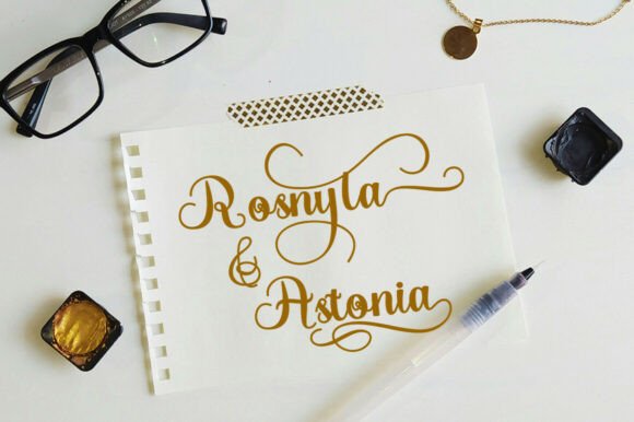 Lovelle Font PNG with transparent background - Preview 1