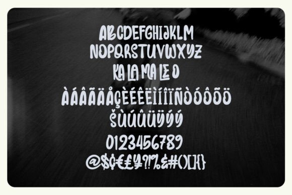 Clema Skalao Font - Preview 6