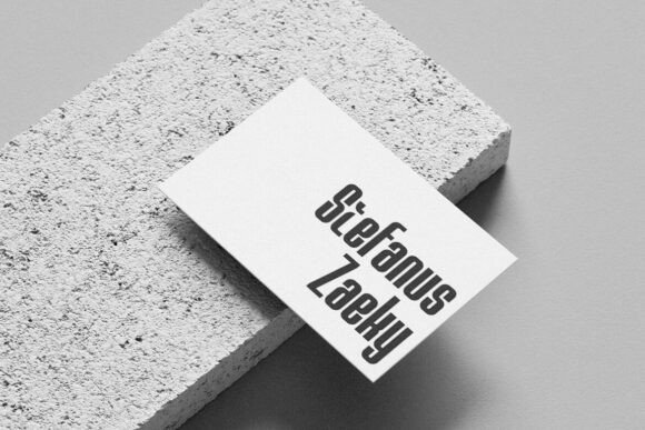 Battdoor Font - Preview 6