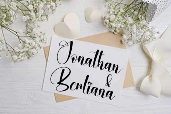 Amore Christmas Font - Preview 2