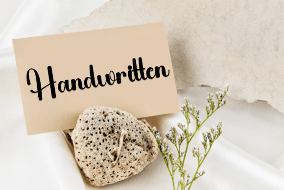 Alphabet Elisabeth Font - Preview 2