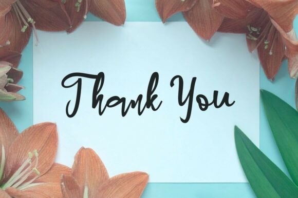 Amaryllis Flower Font - Preview 3