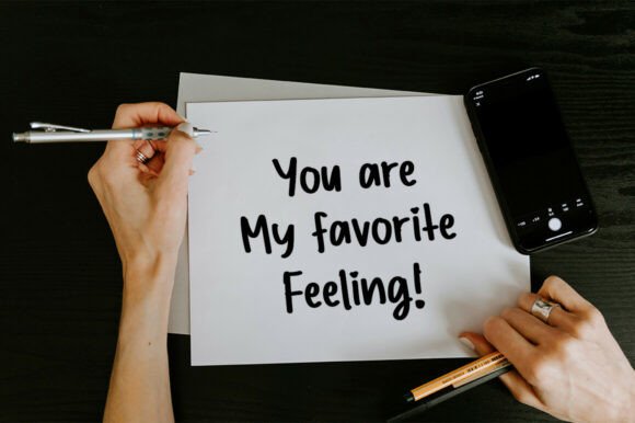Awesome Heart Font - Preview 4