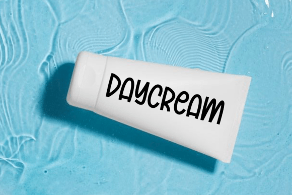 Daily Dream Font - Preview 1