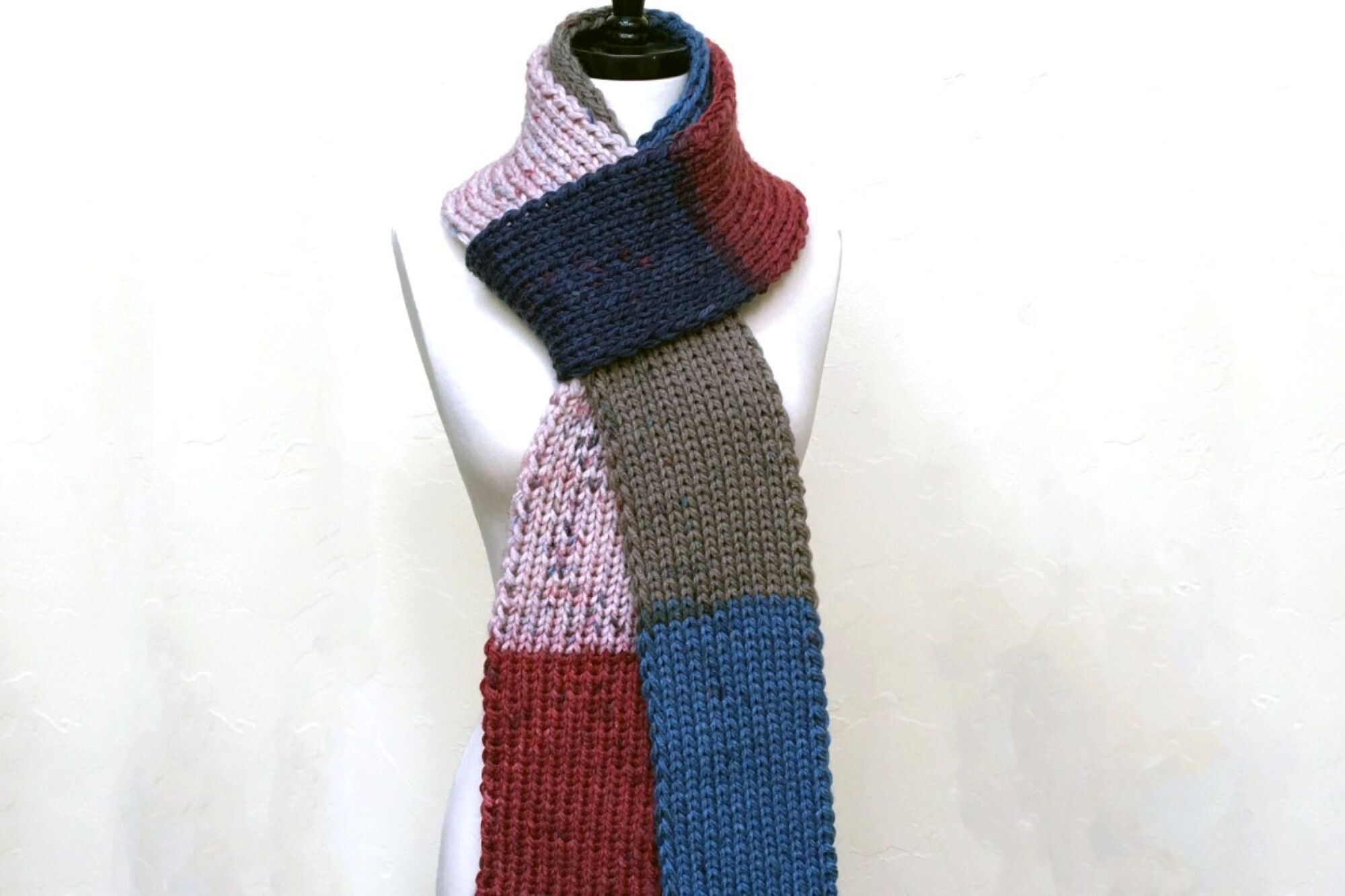 Essential Knit Rib Scarf