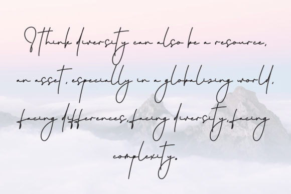 Hearthly Font - Preview 5