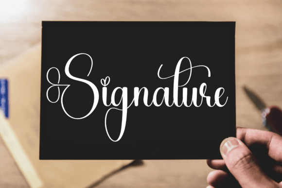 Butterfly Valentine Font - Preview 4