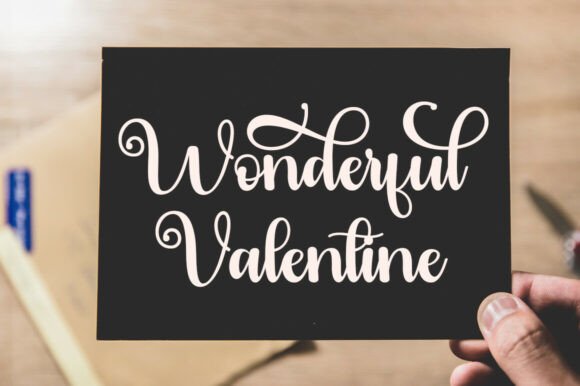 Enchanted Wonderful Font - Preview 4