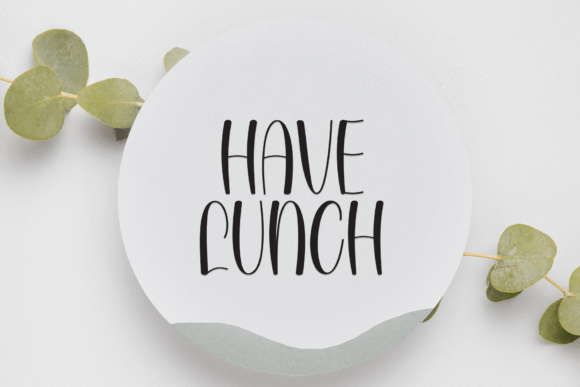 Holiday Christmas Font - Preview 3