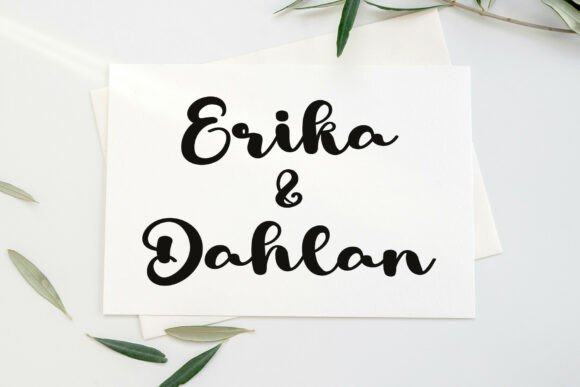 Dignity Font - Preview 4