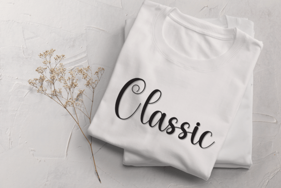 Family Font - Preview 1