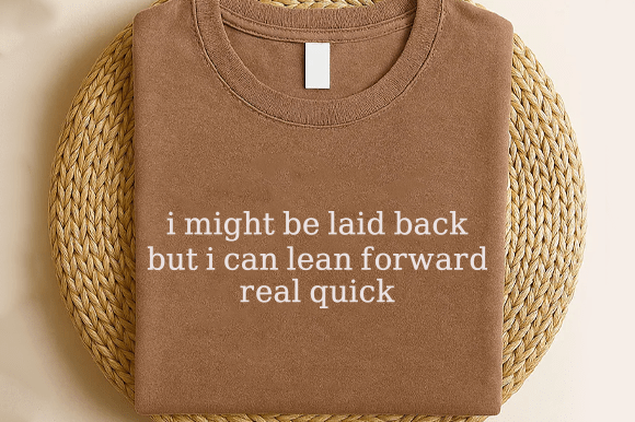 I Might Be Laid Back Funny Sarcastic SVG Gráfico Manualidades Por SmartSvgArt