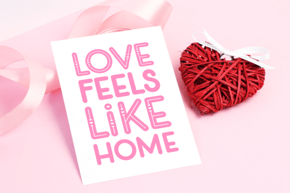 Huge Love Font PNG with transparent background - Preview 3