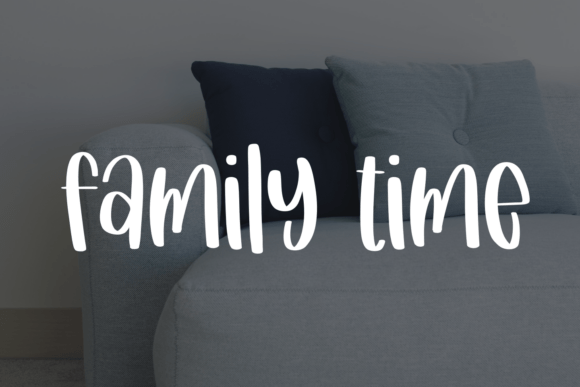 Romantika Font PNG with transparent background - Preview 4