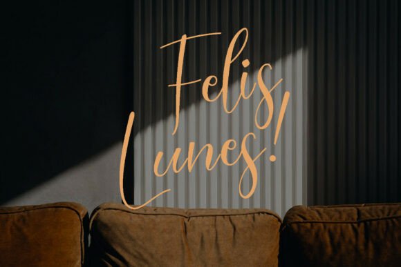 Muthia Sari Font PNG with transparent background - Preview 5