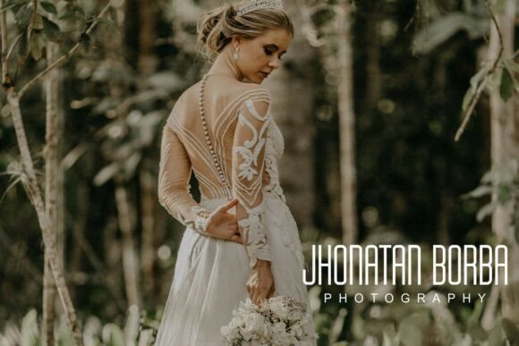 Ramola Font font preview - 3