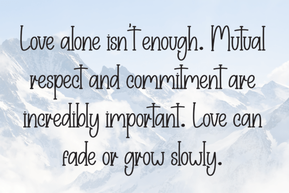 Family Christmas Font - Preview 5