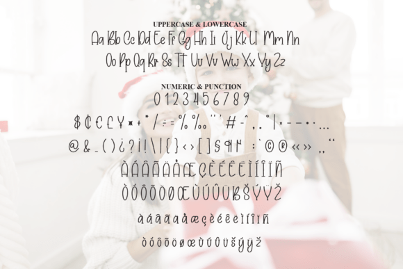 Family Christmas Font - Preview 6