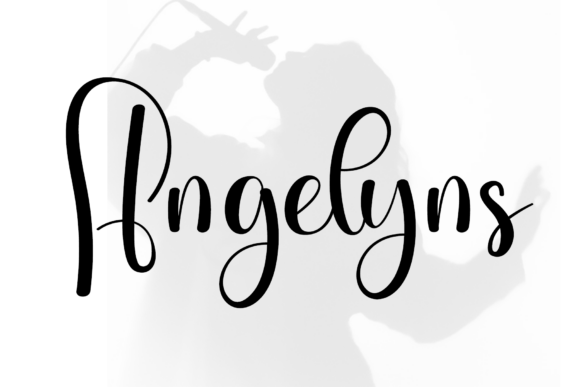 Augusty Font - Preview 1