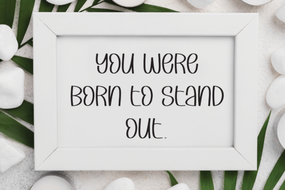 Christmas Wildflower Font - Preview 2