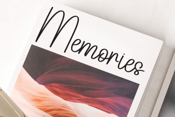 Chubby Tumbler Font - Preview 2