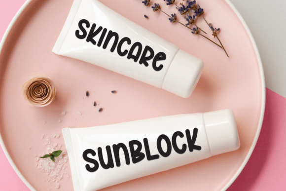 Beauty Barbie Font - Preview 3
