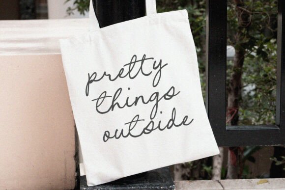 Cursive Amber Font - Preview 3