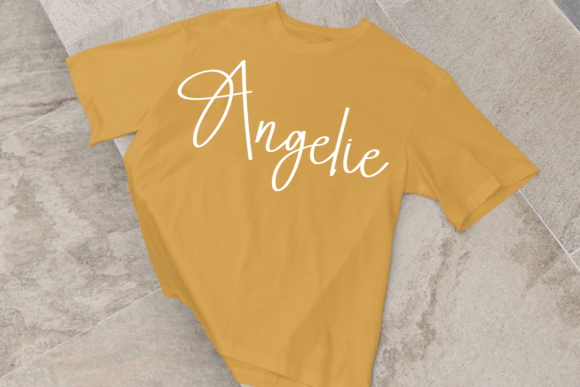 Butterfly Font - Preview 1