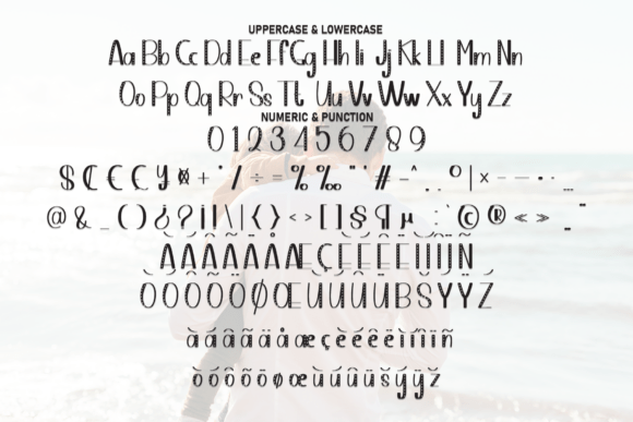 Daddy Sunday Font - Preview 6
