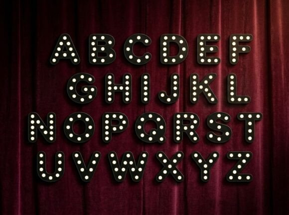 Cloak Font - Preview 2