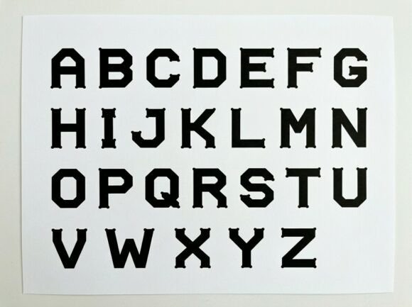 Cade Font - Preview 2