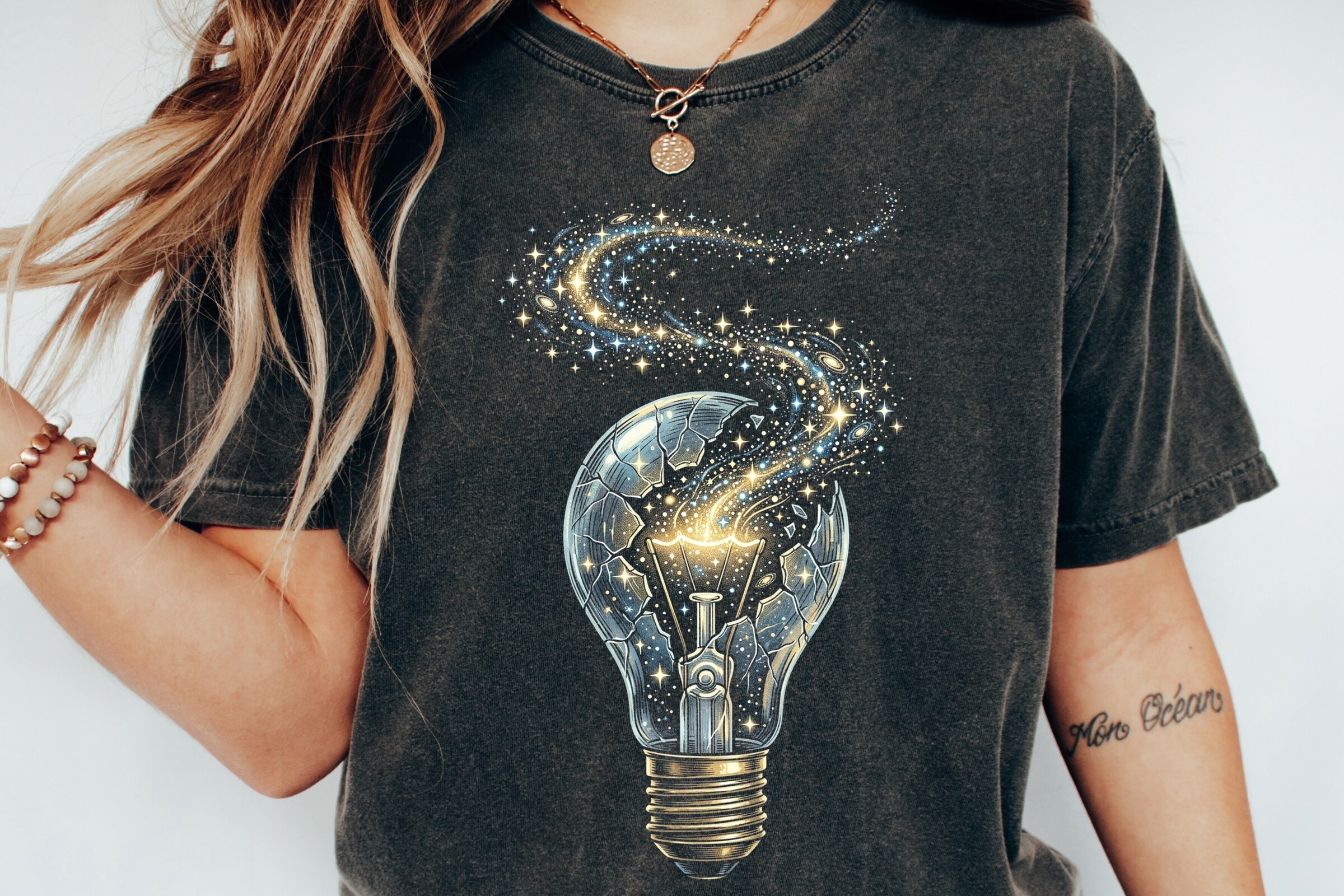 Cosmic Lightbulb Galaxy Burst