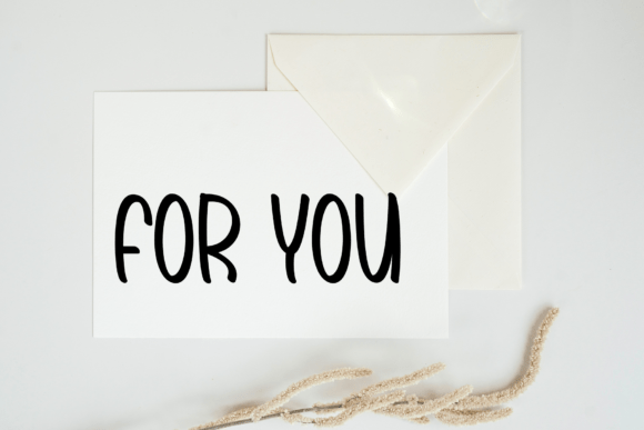 Flower Frame Font - Preview 2
