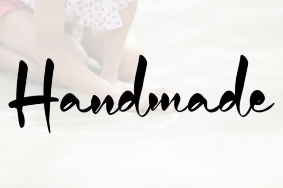 Garland Font - Preview 2