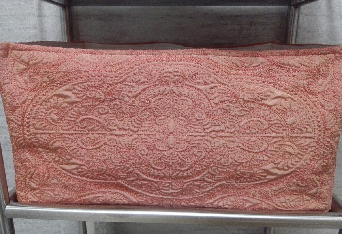 Embroidery Design Trapunto Box
