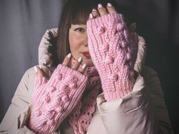 Crochet Pattern Women Mitten PDF Video